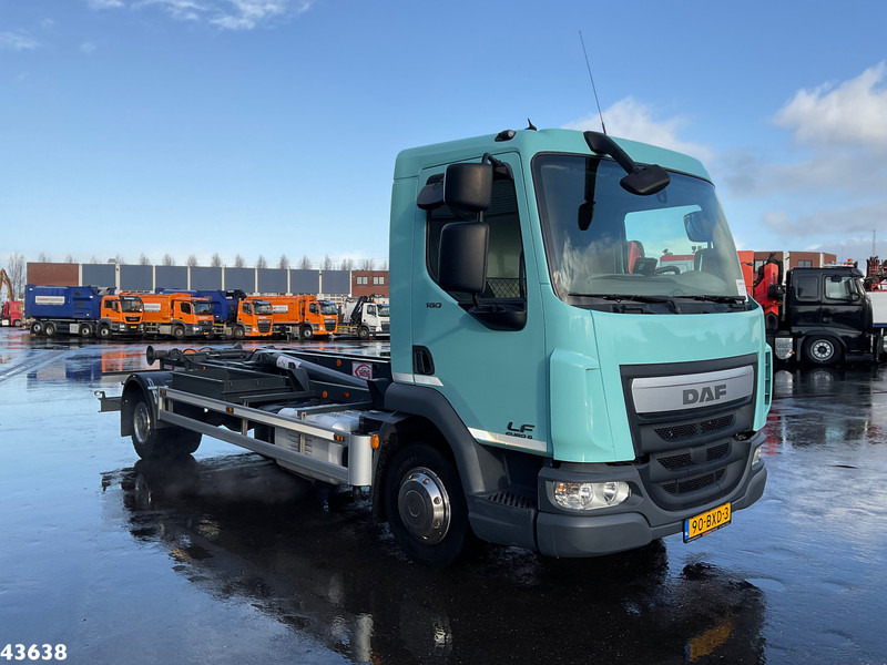 DAF LF 180 Euro 6 14 Ton haakarmsysteem - Camión multibasculante: foto 5 DAF LF 180 Euro 6 14 Ton haakarmsysteem - Camión multibasculante: foto 5