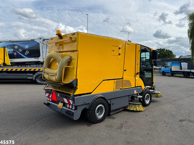 Dulevo 3000 Euro 6 with 3-rd brush - Barredora vial: foto 3 Dulevo 3000 Euro 6 with 3-rd brush - Barredora vial: foto 3