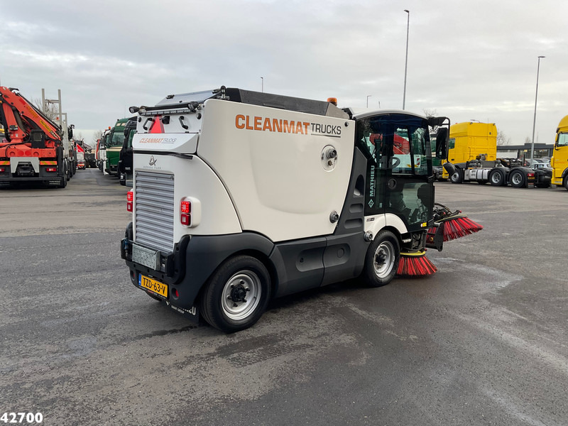 Mathieu MC 210 Azura Flex Euro 6 Stage 5 with 3-rd brush - Barredora vial: foto 4 Mathieu MC 210 Azura Flex Euro 6 Stage 5 with 3-rd brush - Barredora vial: foto 4