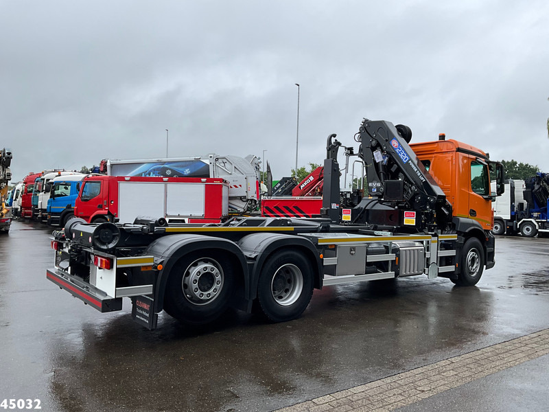 Mercedes-Benz ACTROS 2543 HMF 23 Tonmeter laadkraan - Camión multibasculante: foto 4 Mercedes-Benz ACTROS 2543 HMF 23 Tonmeter laadkraan - Camión multibasculante: foto 4