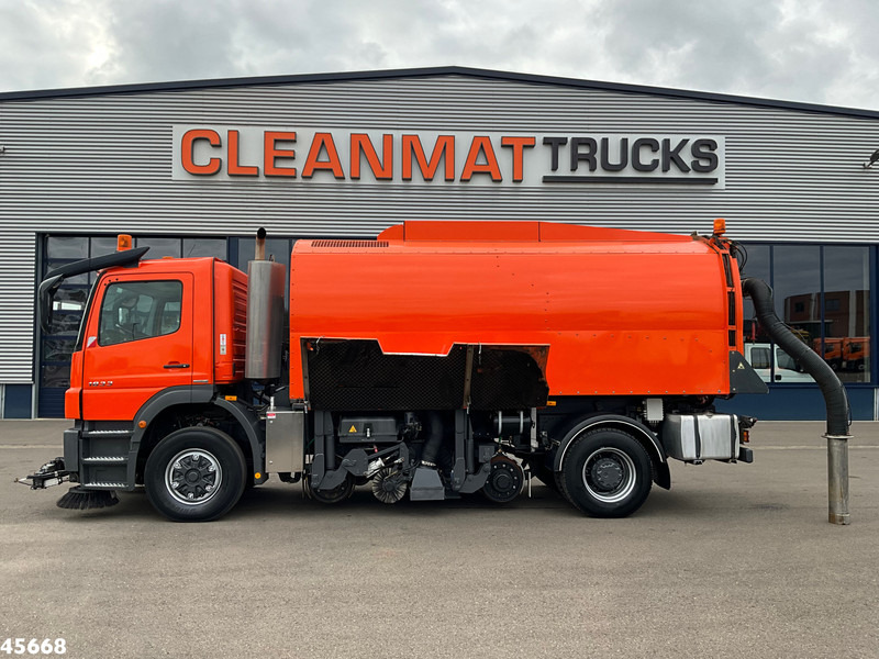 Mercedes-Benz Axor 1833 4x4 Schörling SORF Schienenreinigungs/Railway sweeper Just 38.680 Km! - Barredora vial: foto 1 Mercedes-Benz Axor 1833 4x4 Schörling SORF Schienenreinigungs/Railway sweeper Just 38.680 Km! - Barredora vial: foto 1