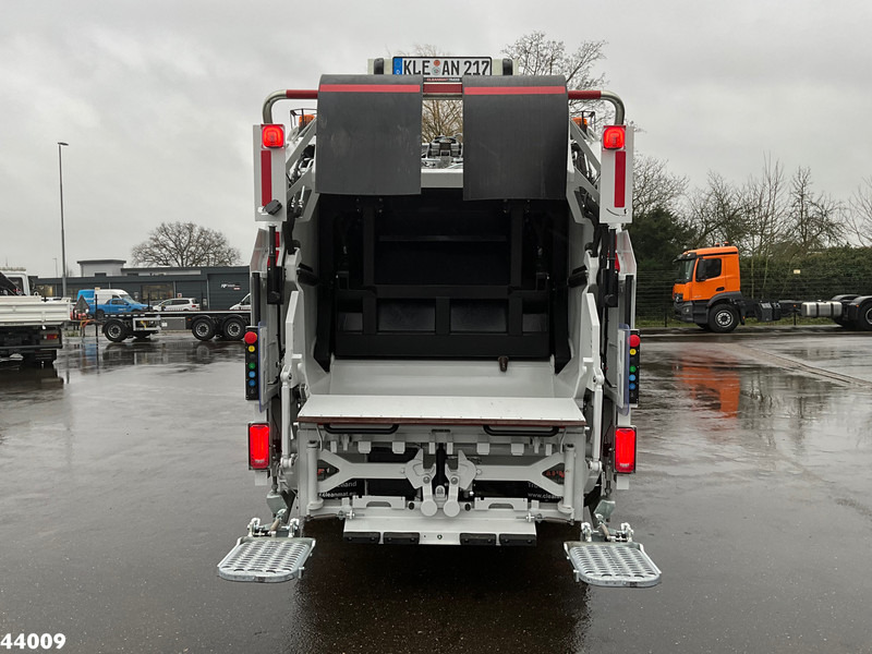 Mitsubishi Canter 9C18 Zoeller 7m³ - Camión de basura: foto 3 Mitsubishi Canter 9C18 Zoeller 7m³ - Camión de basura: foto 3