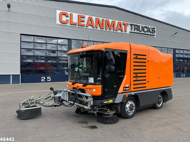 Ravo 540 CD Euro 6 with 3-rd brush - Barredora vial: foto 3 Ravo 540 CD Euro 6 with 3-rd brush - Barredora vial: foto 3