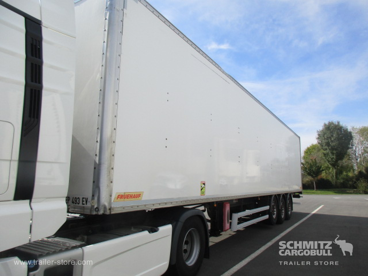 Semirremolque caja cerrada FRUEHAUF Dryfreight Standard Roller shutter door: foto 13 Semirremolque caja cerrada FRUEHAUF Dryfreight Standard Roller shutter door: foto 13