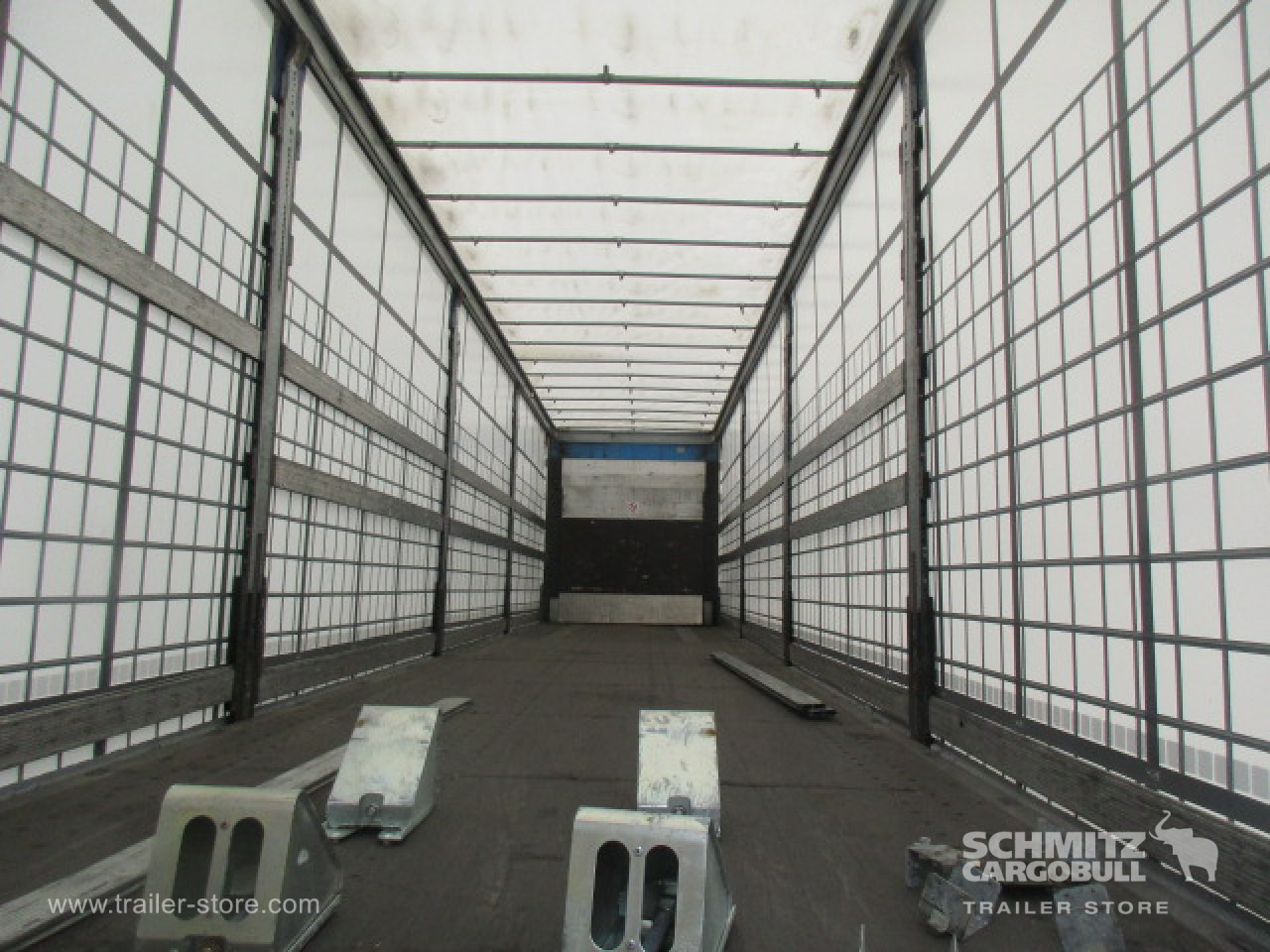 SCHMITZ Curtainsider Standard - Semirremolque lona: foto 2 SCHMITZ Curtainsider Standard - Semirremolque lona: foto 2