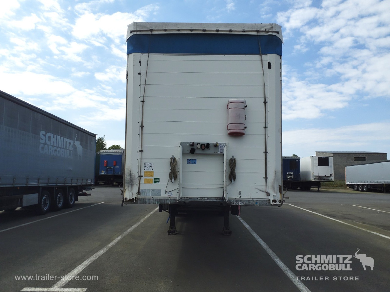 SCHMITZ Curtainsider Standard - Semirremolque lona: foto 2 SCHMITZ Curtainsider Standard - Semirremolque lona: foto 2