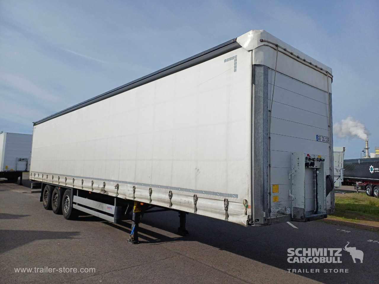 SCHMITZ Auflieger Curtainsider Standard - Semirremolque lona: foto 1 SCHMITZ Auflieger Curtainsider Standard - Semirremolque lona: foto 1