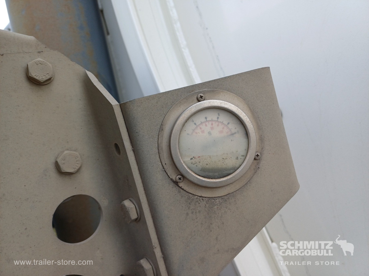 Semirremolque volquete SCHMITZ Auflieger Kipper Alukastenmulde 24m³: foto 11 Semirremolque volquete SCHMITZ Auflieger Kipper Alukastenmulde 24m³: foto 11