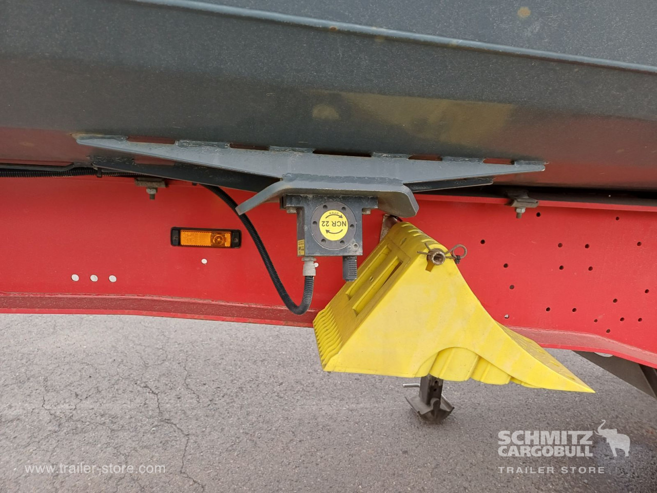 SCHMITZ Auflieger Kipper Stahlrundmulde 51m³ - Semirremolque volquete: foto 4 SCHMITZ Auflieger Kipper Stahlrundmulde 51m³ - Semirremolque volquete: foto 4