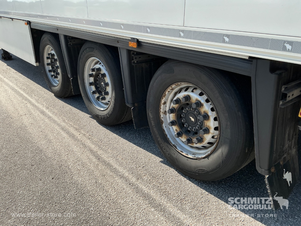 SCHMITZ Reefer Multitemp Double deck - Semirremolque isotérmico: foto 5 SCHMITZ Reefer Multitemp Double deck - Semirremolque isotérmico: foto 5