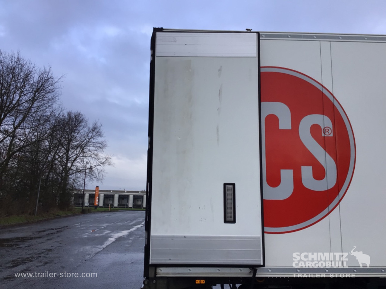 SCHMITZ Reefer Standard Double deck - Semirremolque isotérmico: foto 4 SCHMITZ Reefer Standard Double deck - Semirremolque isotérmico: foto 4