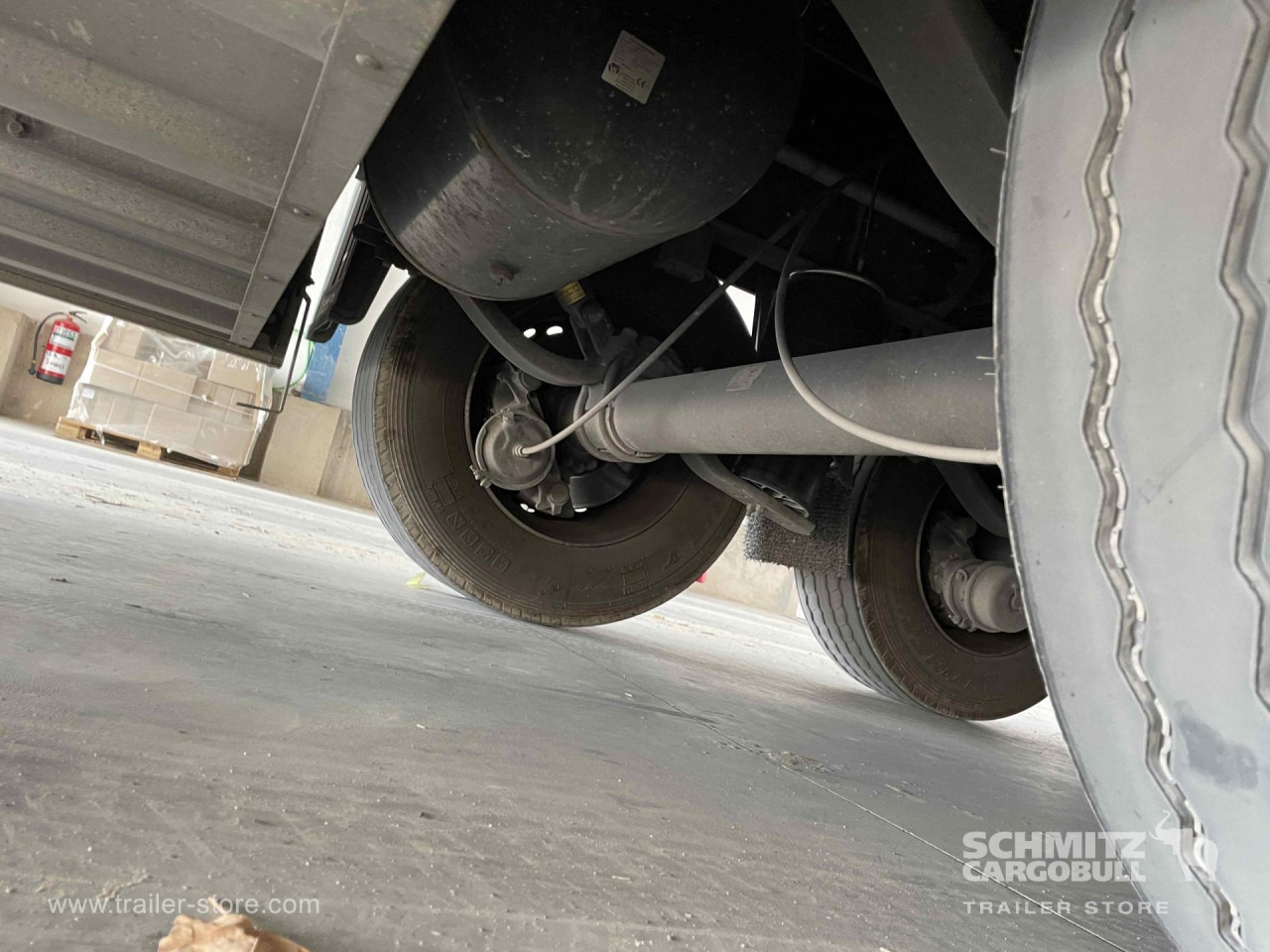 SCHMITZ Semiremolque Frigo Multitemperatura - Semirremolque isotérmico: foto 3 SCHMITZ Semiremolque Frigo Multitemperatura - Semirremolque isotérmico: foto 3