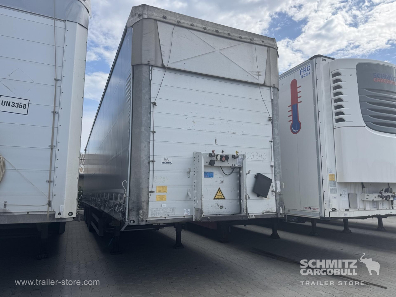 Semirremolque lona SCHMITZ Curtainsider Mega: foto 1
