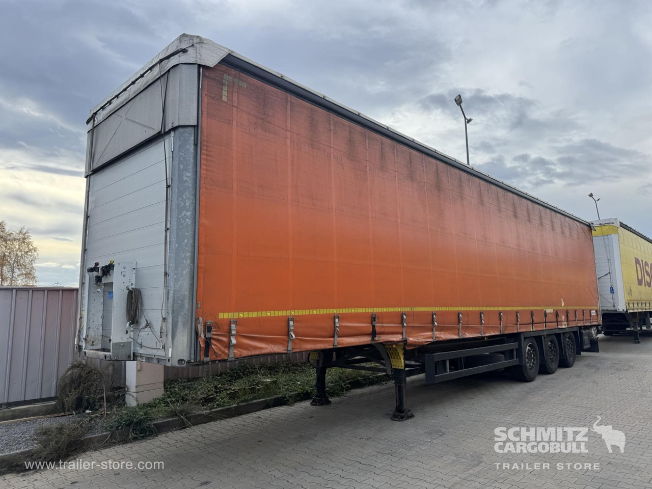 SCHMITZ Curtainsider Mega - Semirremolque lona: foto 1 SCHMITZ Curtainsider Mega - Semirremolque lona: foto 1