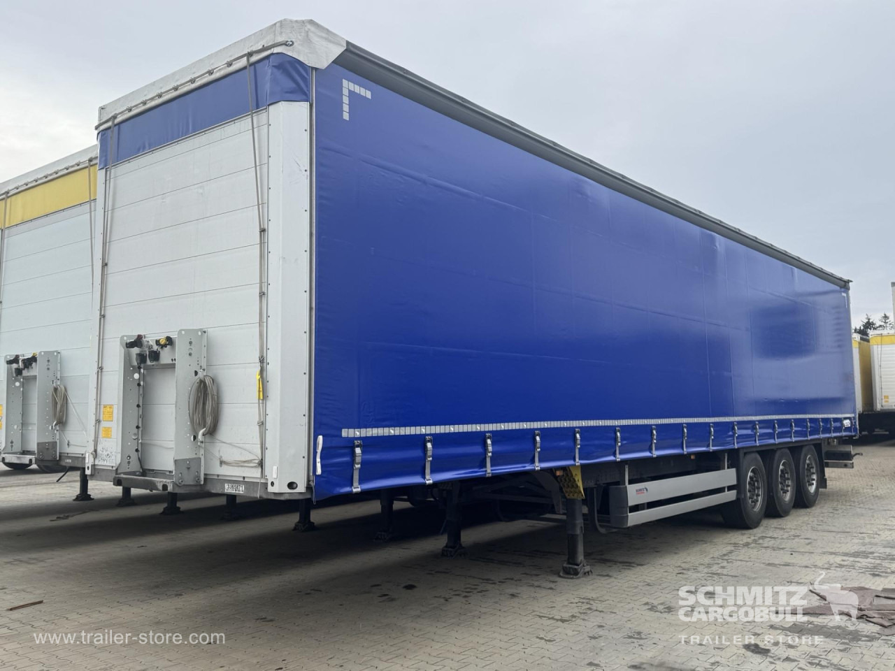 SCHMITZ Curtainsider Standard - Semirremolque lona: foto 2 SCHMITZ Curtainsider Standard - Semirremolque lona: foto 2