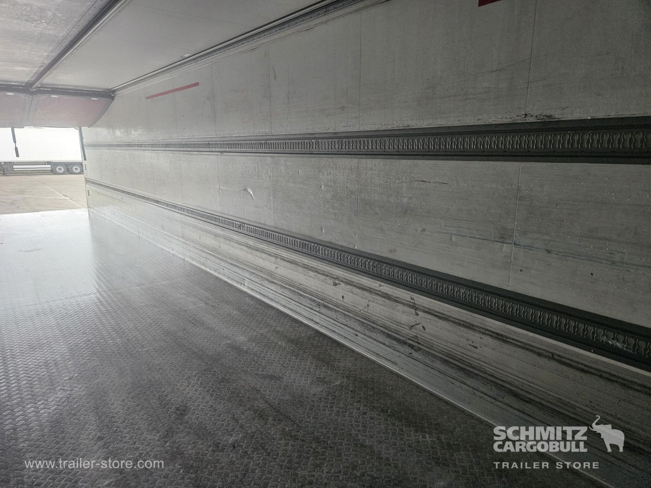 SCHMITZ Reefer Multitemp Taillift - Semirremolque isotérmico: foto 4 SCHMITZ Reefer Multitemp Taillift - Semirremolque isotérmico: foto 4