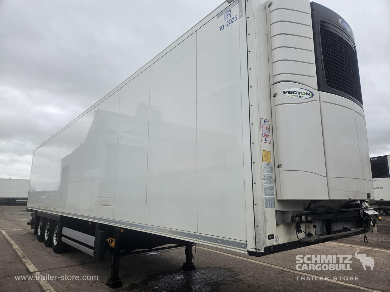 SCHMITZ Reefer Multitemp Taillift - Semirremolque isotérmico: foto 1 SCHMITZ Reefer Multitemp Taillift - Semirremolque isotérmico: foto 1