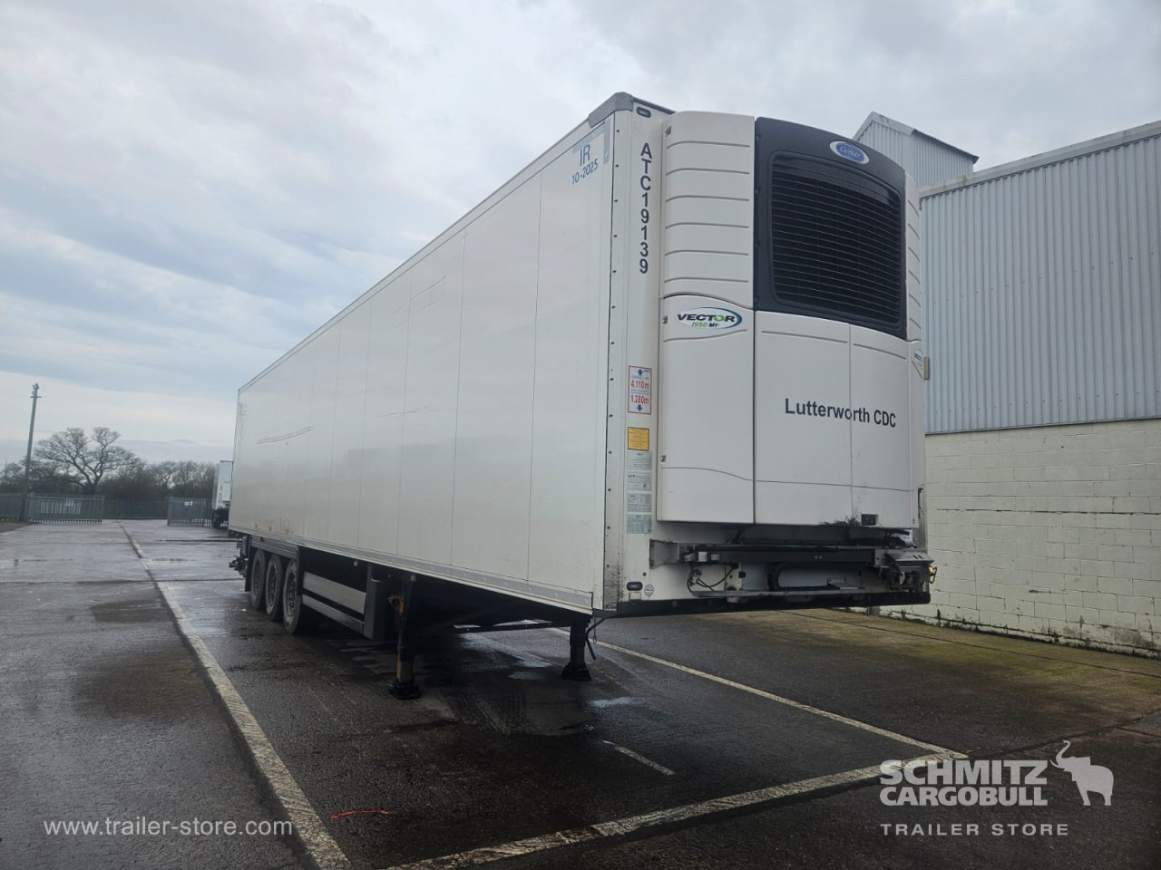 SCHMITZ Reefer Multitemp Taillift - Semirremolque isotérmico: foto 1 SCHMITZ Reefer Multitemp Taillift - Semirremolque isotérmico: foto 1