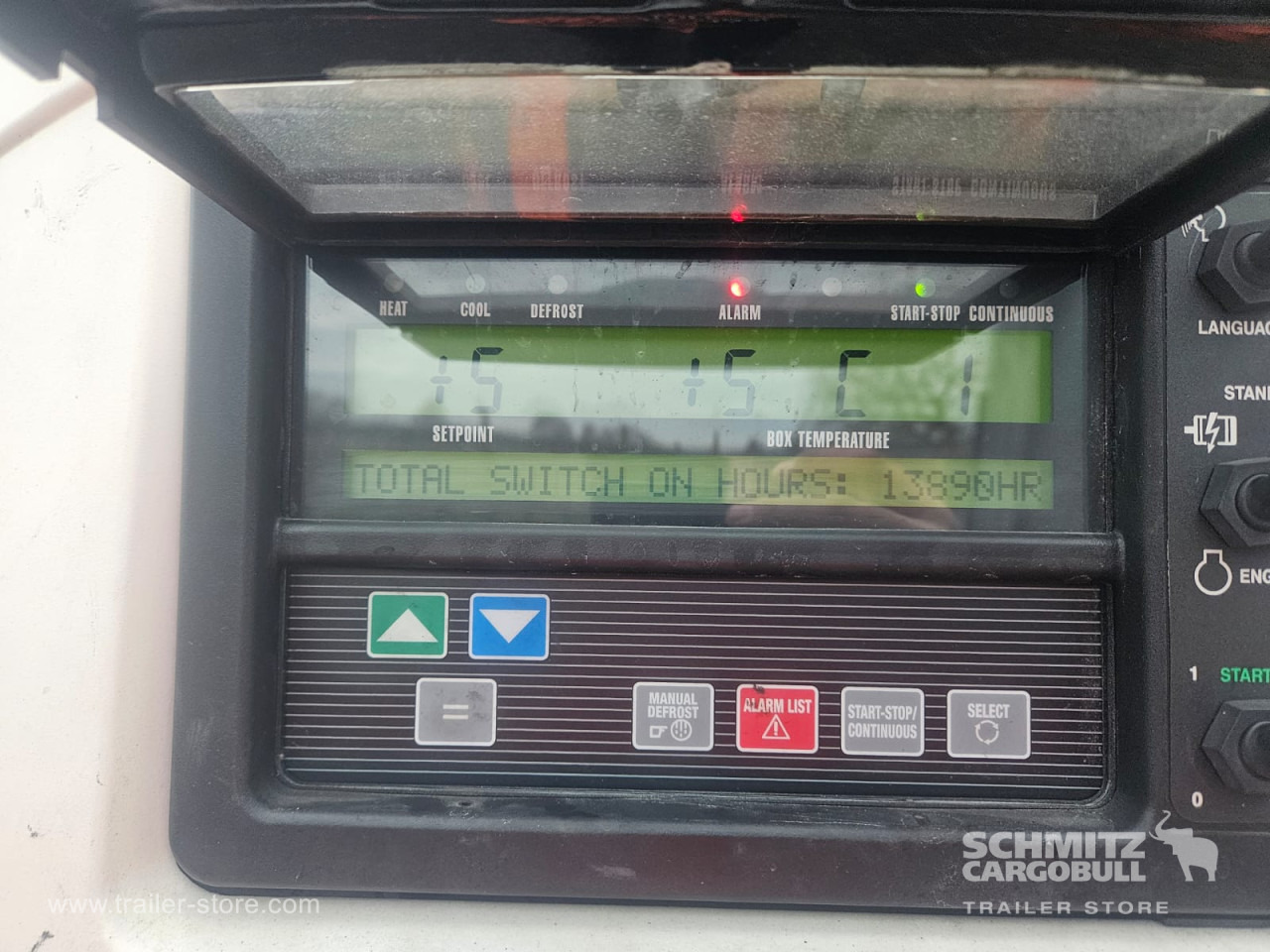 SCHMITZ Reefer Multitemp Taillift - Semirremolque isotérmico: foto 4 SCHMITZ Reefer Multitemp Taillift - Semirremolque isotérmico: foto 4