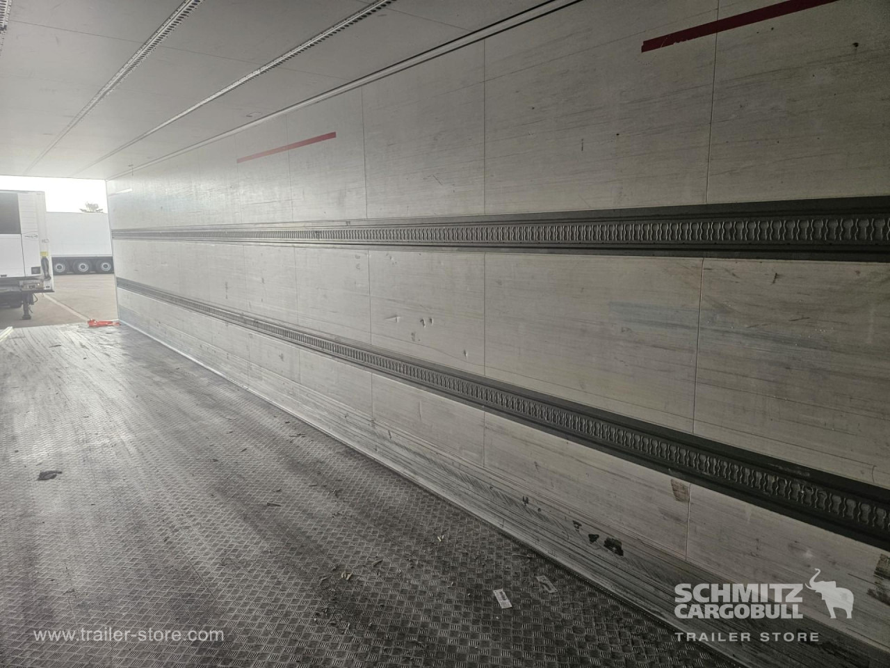 SCHMITZ Reefer Standard - Semirremolque isotérmico: foto 4 SCHMITZ Reefer Standard - Semirremolque isotérmico: foto 4