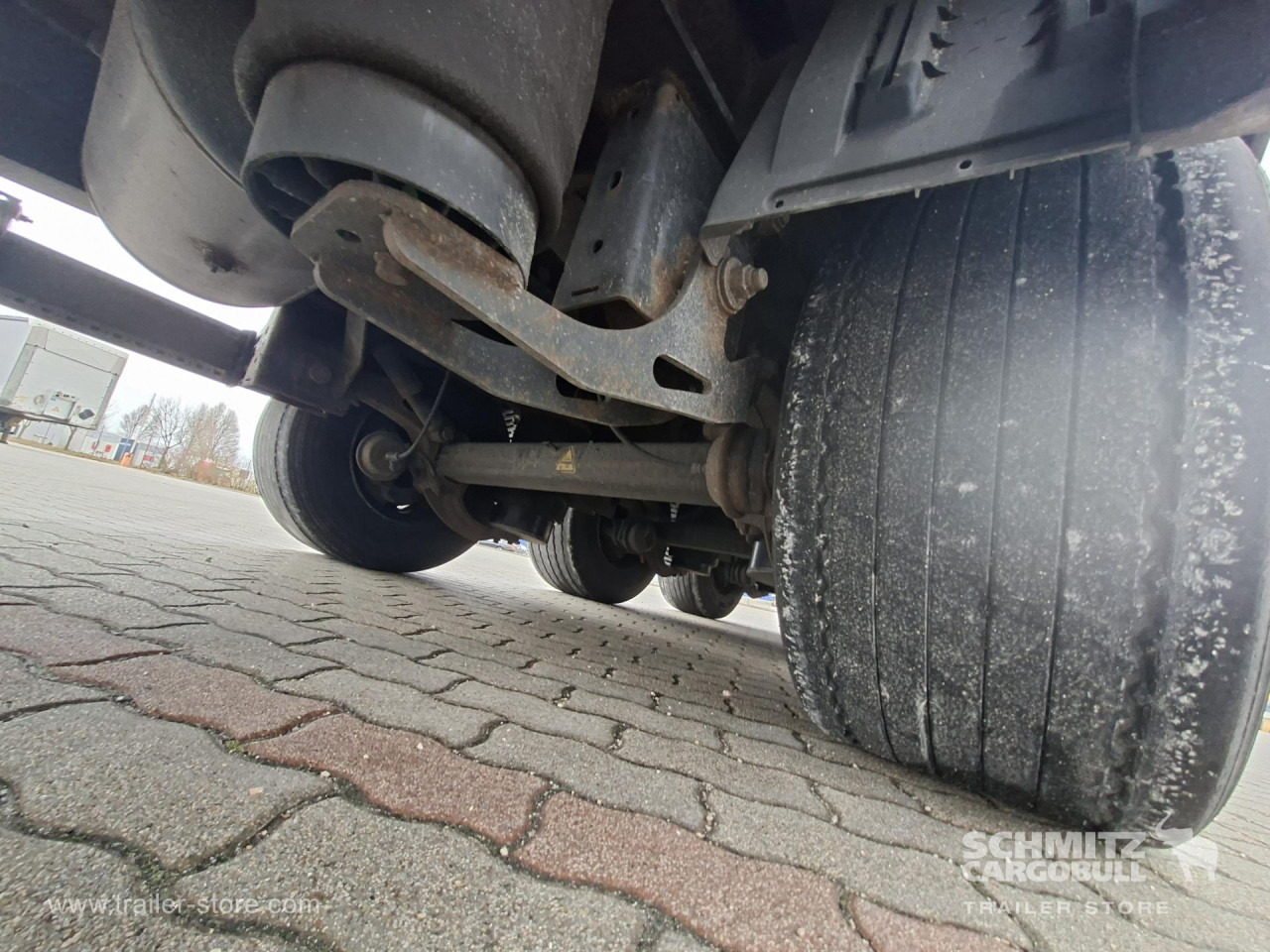 KRONE Curtainsider Mega - Semirremolque lona: foto 4 KRONE Curtainsider Mega - Semirremolque lona: foto 4