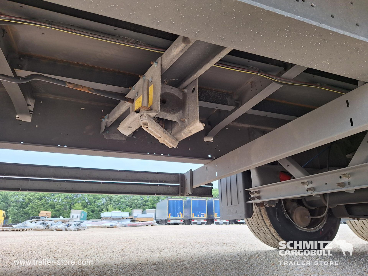 SCHMITZ Curtainsider Mega - Semirremolque lona: foto 2 SCHMITZ Curtainsider Mega - Semirremolque lona: foto 2