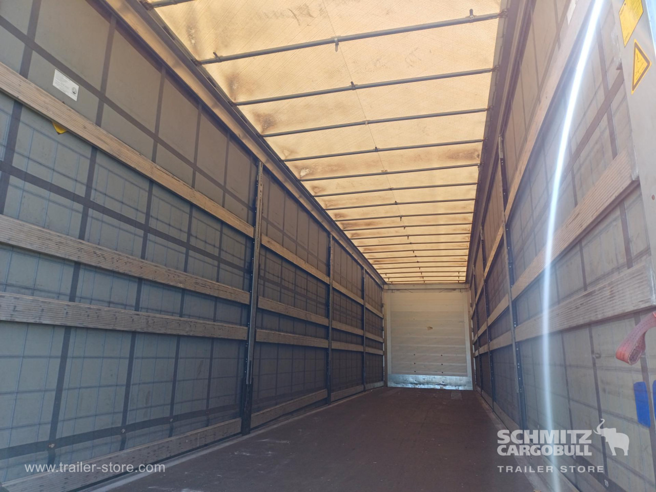 SCHMITZ Curtainsider Mega - Semirremolque lona: foto 2 SCHMITZ Curtainsider Mega - Semirremolque lona: foto 2