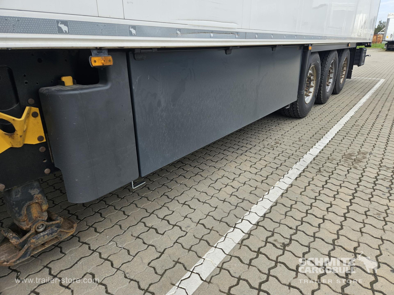 SCHMITZ Reefer Standard Double deck - Semirremolque isotérmico: foto 5 SCHMITZ Reefer Standard Double deck - Semirremolque isotérmico: foto 5