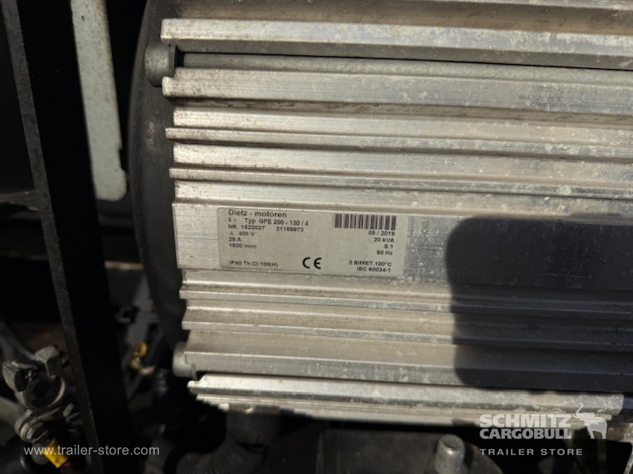 SCHMITZ Aanhangwagen - Semirremolque isotérmico: foto 3 SCHMITZ Aanhangwagen - Semirremolque isotérmico: foto 3