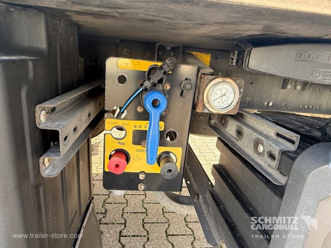 SCHMITZ Oplegger Vries Standard Double deck - Semirremolque isotérmico: foto 3 SCHMITZ Oplegger Vries Standard Double deck - Semirremolque isotérmico: foto 3