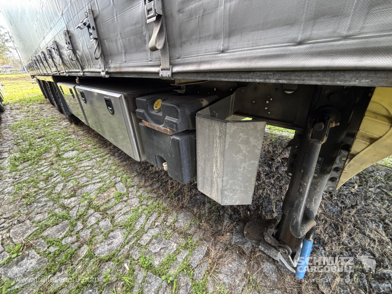 SCHMITZ Curtainsider Varios - Semirremolque lona: foto 4 SCHMITZ Curtainsider Varios - Semirremolque lona: foto 4