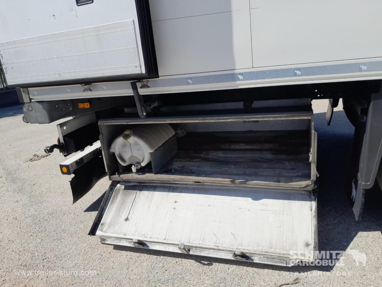 SCHMITZ Reefer Standard Double deck - Semirremolque isotérmico: foto 3 SCHMITZ Reefer Standard Double deck - Semirremolque isotérmico: foto 3