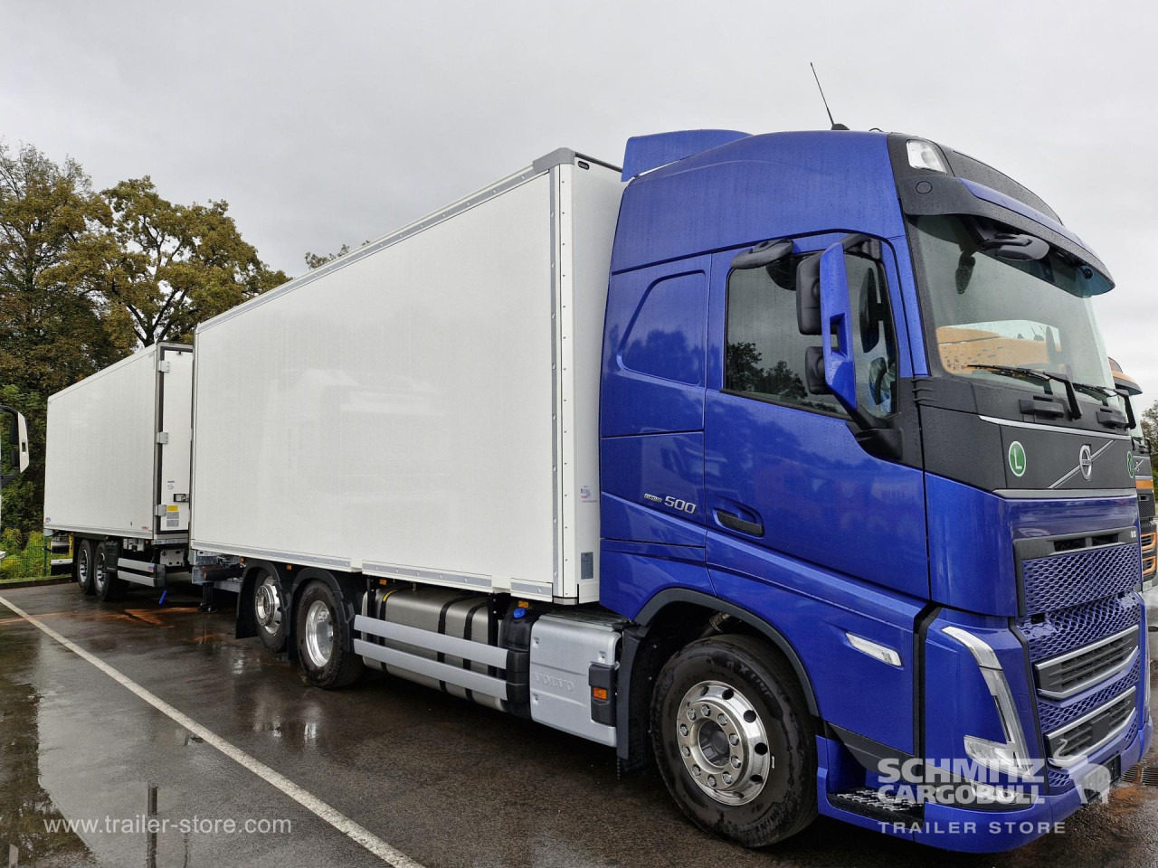 SCHMITZ Trailer - Camión caja cerrada: foto 1 SCHMITZ Trailer - Camión caja cerrada: foto 1
