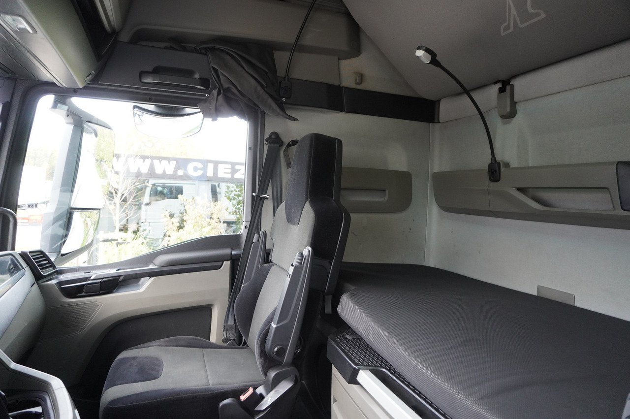 Cabeza tractora MAN TGX 28.510 6x2 / Sleeper cab / NEW tires / GVW 65 t: foto 22 Cabeza tractora MAN TGX 28.510 6x2 / Sleeper cab / NEW tires / GVW 65 t: foto 22