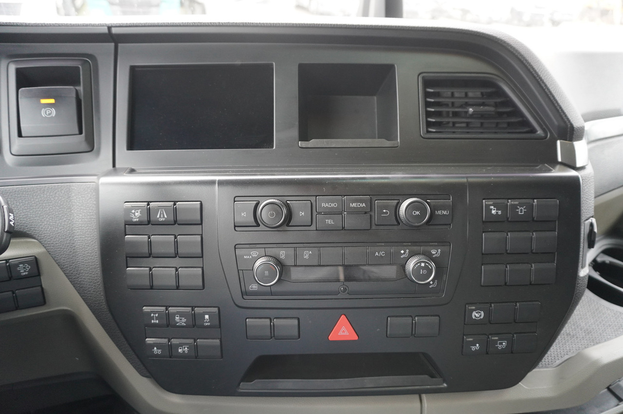 Cabeza tractora MAN TGX 28.510 6x2 / Sleeper cab / NEW tires / GVW 65 t: foto 25 Cabeza tractora MAN TGX 28.510 6x2 / Sleeper cab / NEW tires / GVW 65 t: foto 25