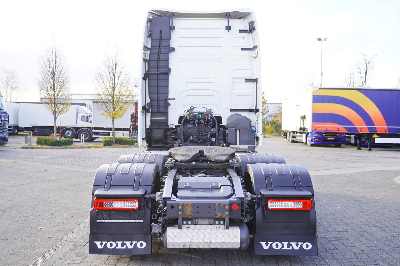 VOLVO FH 500 6x2 Globetrotter XL tractor unit / 2023 / 114 thousand km - Cabeza tractora: foto 4 VOLVO FH 500 6x2 Globetrotter XL tractor unit / 2023 / 114 thousand km - Cabeza tractora: foto 4