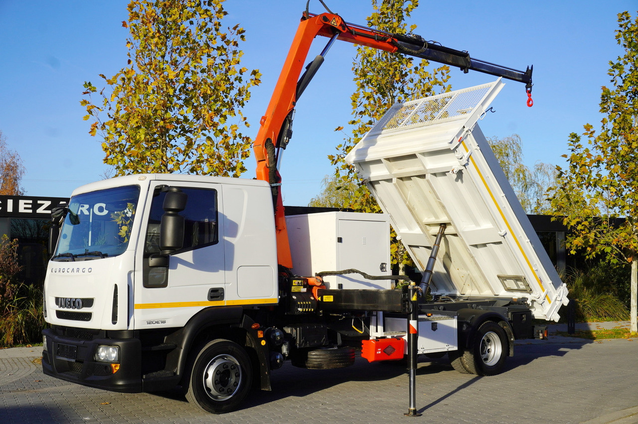 IVECO Eurocargo 120E18 Crane Palfinger / 3-way tipper / sleeper cab - Camión volquete, Camión grúa: foto 1 IVECO Eurocargo 120E18 Crane Palfinger / 3-way tipper / sleeper cab - Camión volquete, Camión grúa: foto 1