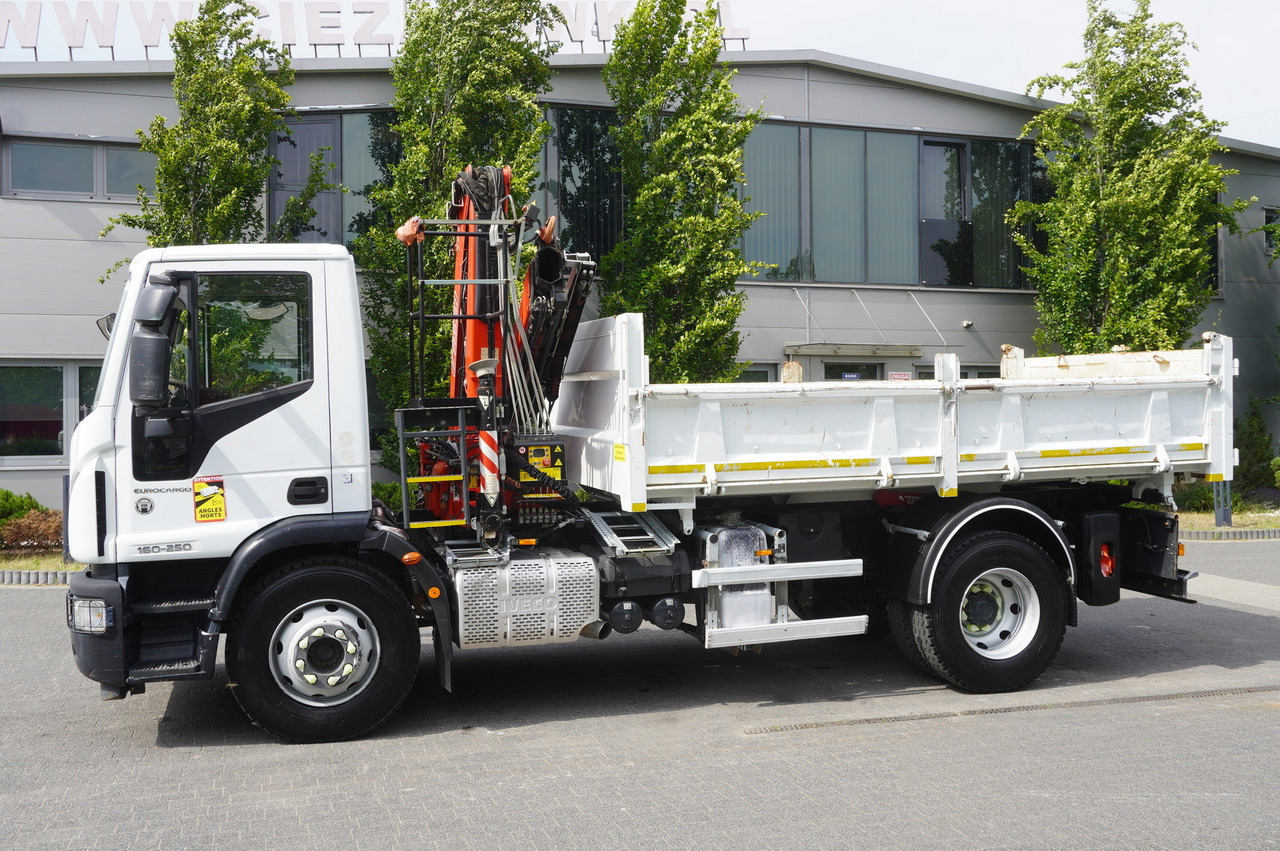 IVECO Eurocargo 160-250 / Fassi F95 crane / 120 tho. km / 3-sided tipper - Camión grúa: foto 5 IVECO Eurocargo 160-250 / Fassi F95 crane / 120 tho. km / 3-sided tipper - Camión grúa: foto 5