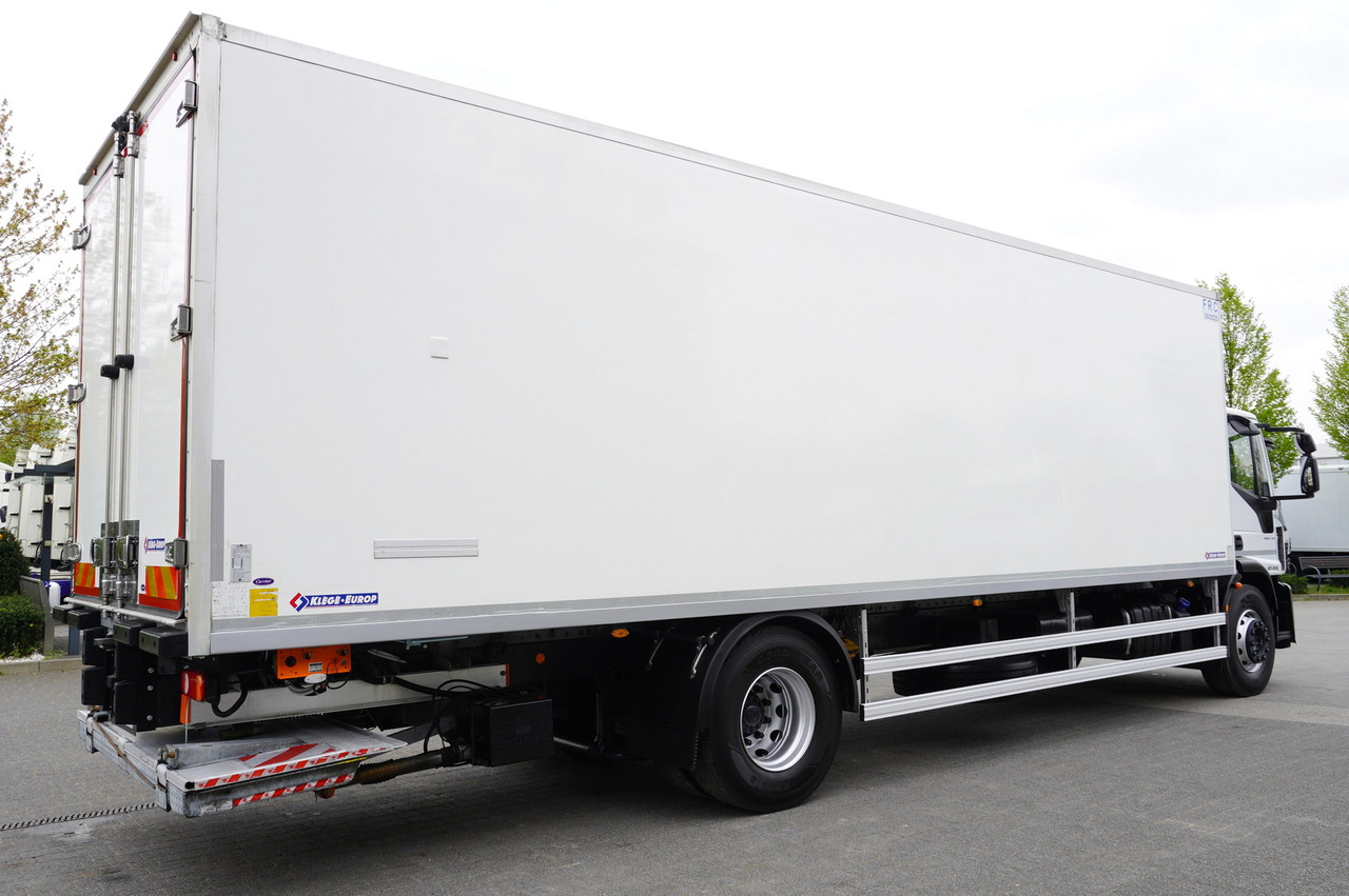 IVECO Eurocargo 190-280L E6 4x2 / Refrigerator / Dhollandia DHSM.20 tail lift / 21 pallets - Camión frigorífico: foto 5 IVECO Eurocargo 190-280L E6 4x2 / Refrigerator / Dhollandia DHSM.20 tail lift / 21 pallets - Camión frigorífico: foto 5