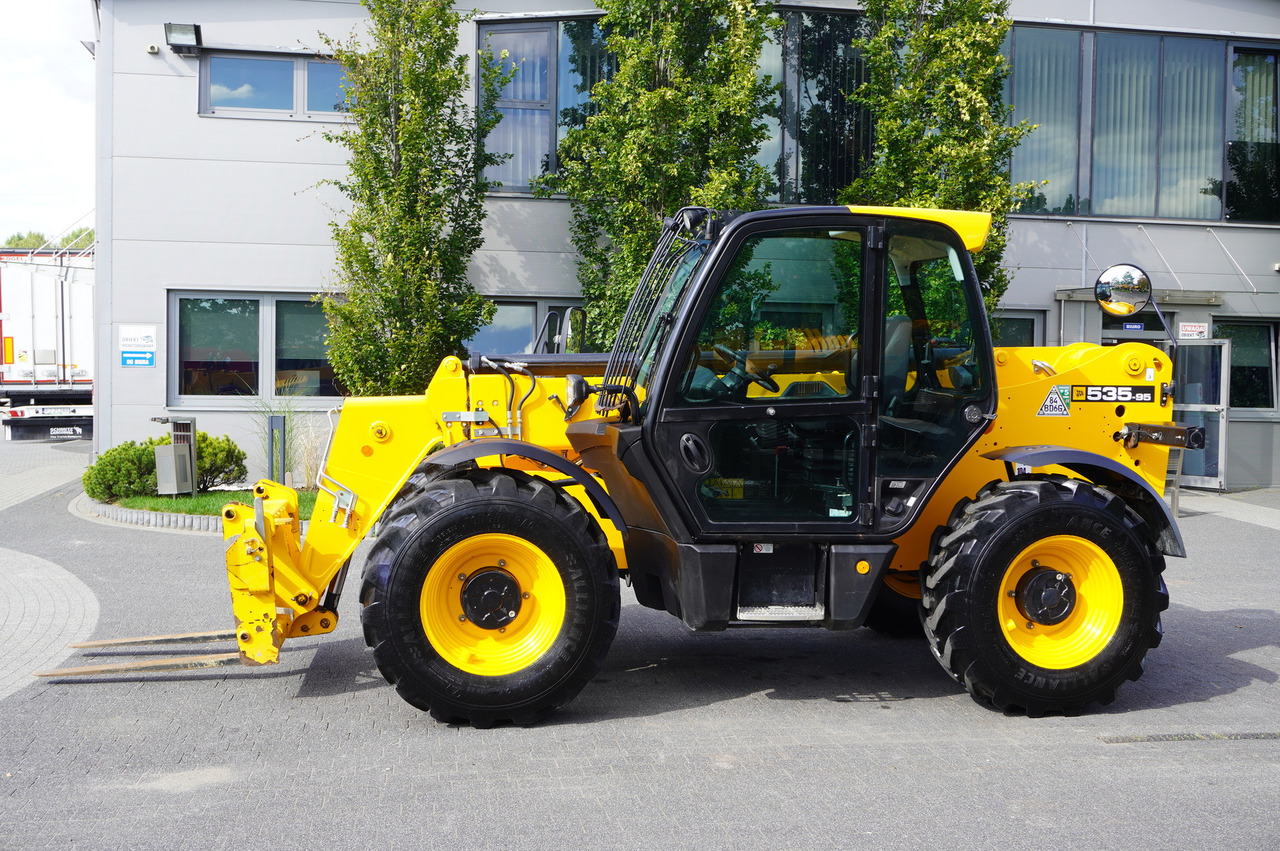 JCB 535-95 / 3.5 T / range 9.5 m / 700 MTH! - Manipulador telescópico: foto 4 JCB 535-95 / 3.5 T / range 9.5 m / 700 MTH! - Manipulador telescópico: foto 4