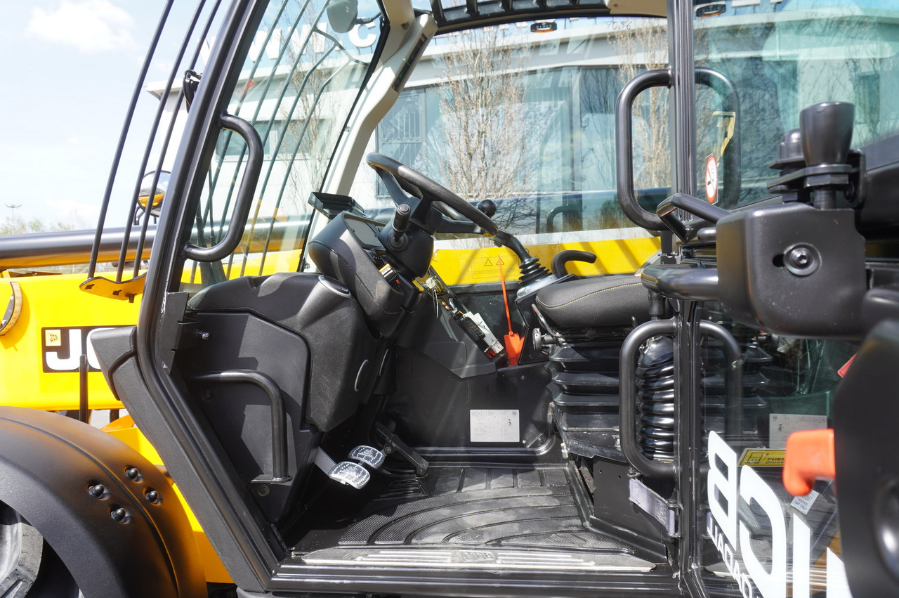 Cargadora de ruedas telescópica JCB 540-170 Telescopic Loader / 17m / joystick: foto 31
