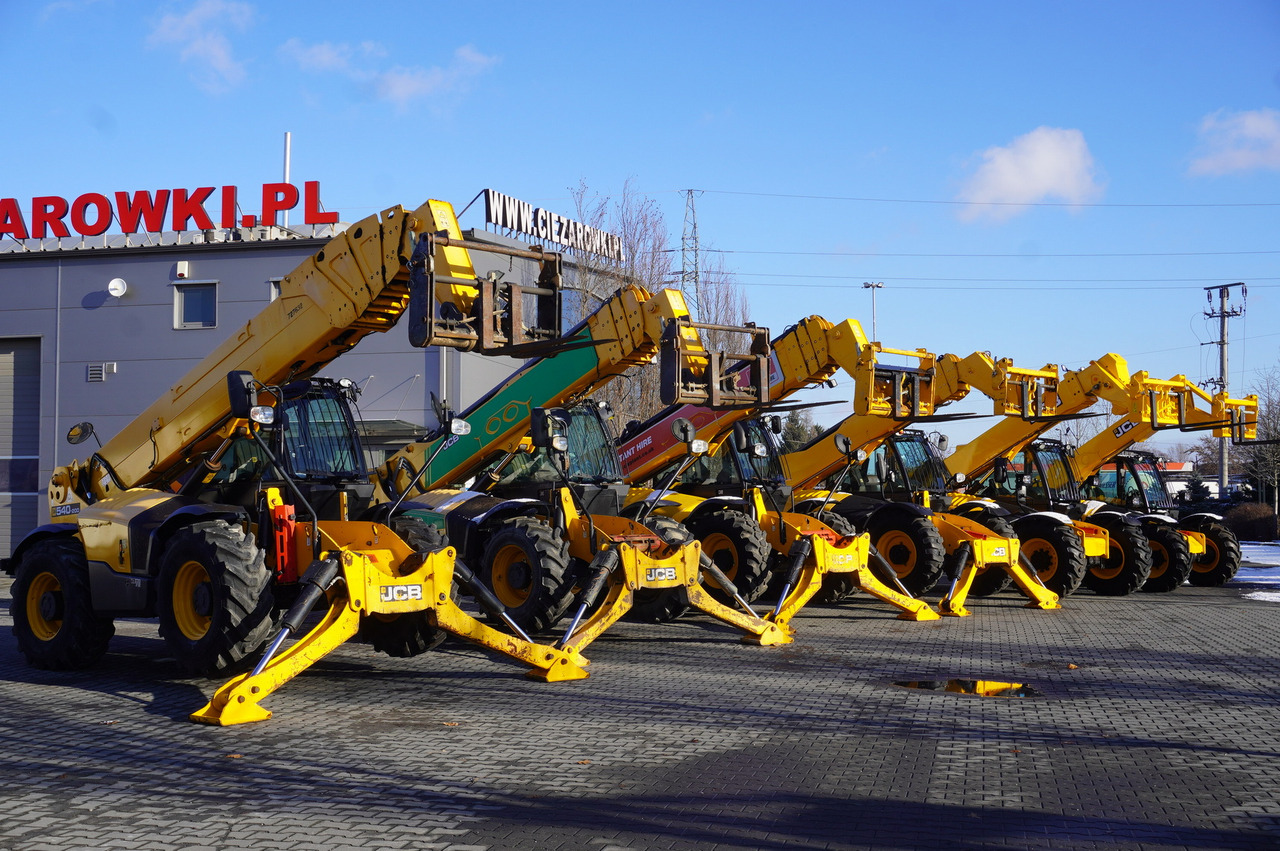 JCB 560-80 / 6 ton lifting capacity / power 146 HP - Cargadora de ruedas: foto 1 JCB 560-80 / 6 ton lifting capacity / power 146 HP - Cargadora de ruedas: foto 1