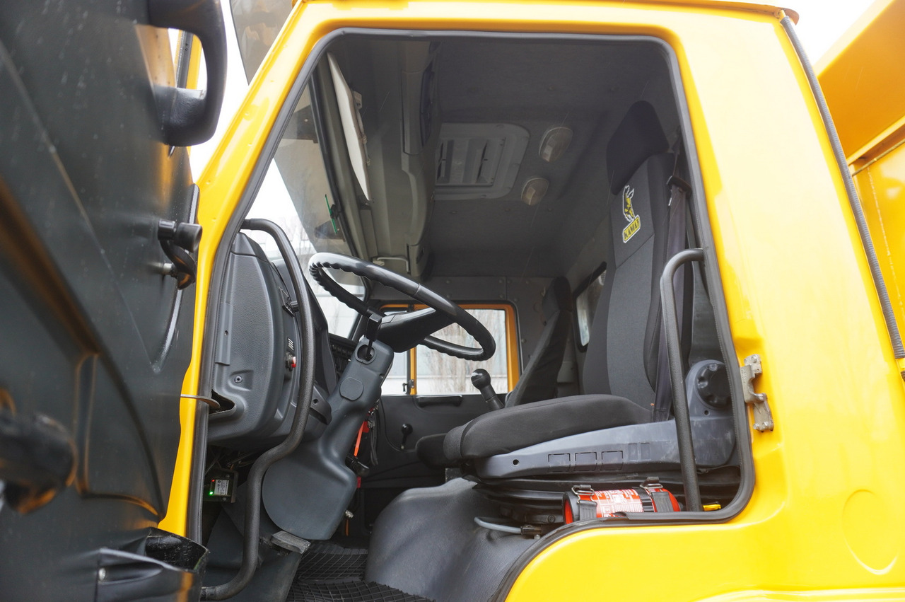 Camión volquete, Camión grúa KAMAZ T2530 E5 6×4 / 3-sided tipper: foto 22