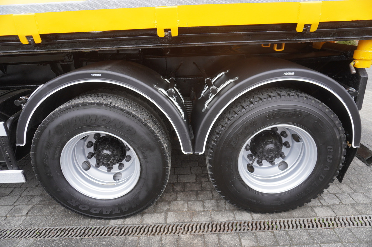 Camión volquete, Camión grúa KAMAZ T2530 E5 6×4 / 3-sided tipper: foto 15