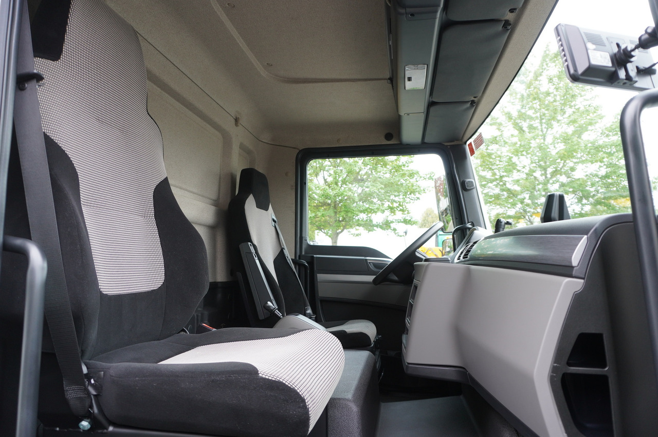Camión frigorífico MAN TGL 12.190 / CHEREAU Refrigerator 18 PAL multitemperature / Thermoking T-1200R / 100,000 km: foto 29