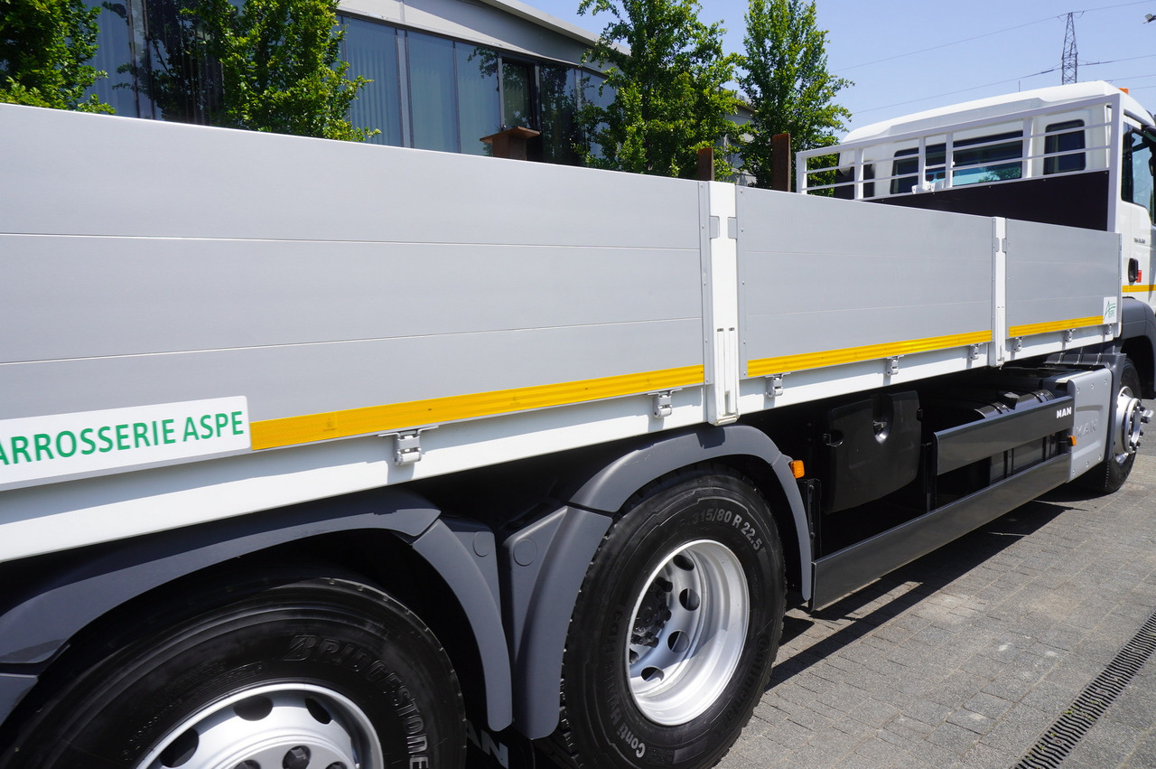Camión caja abierta, Camión grúa MAN TGS 26.360 Flatbed / Fassi F175 7.7 T / steered 3rd axle: foto 15