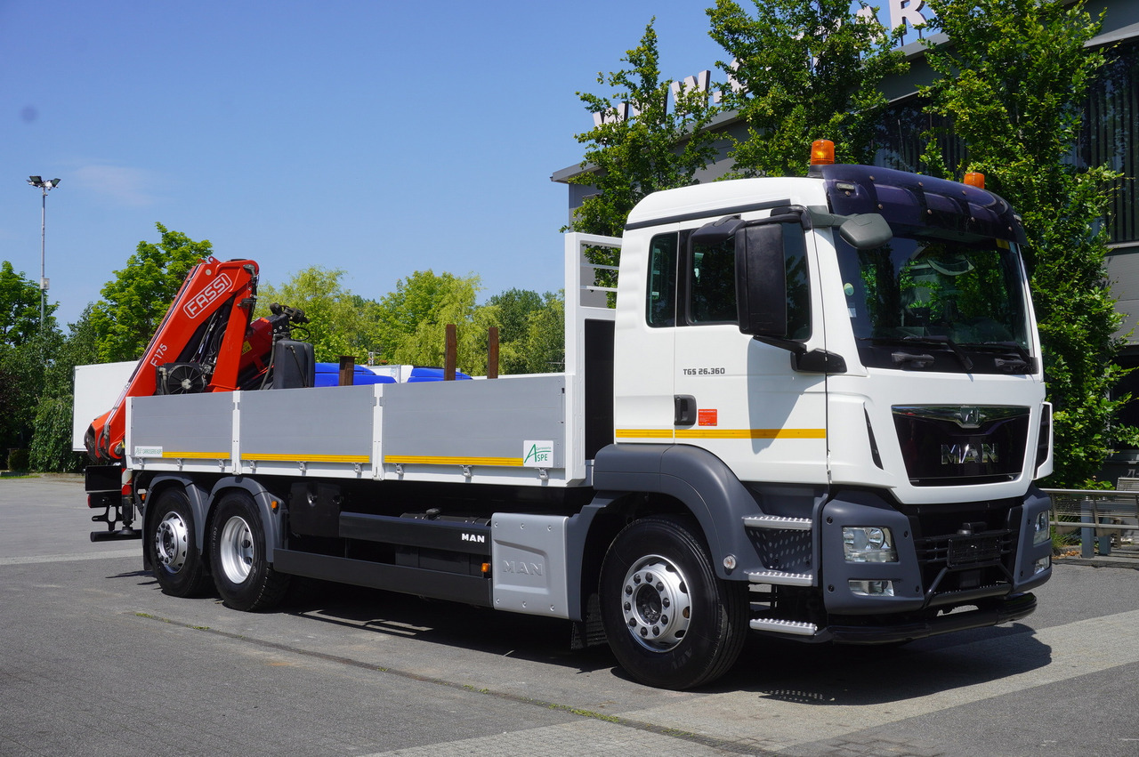 MAN TGS 26.360 Flatbed / Fassi F175 7.7 T / steered 3rd axle - Camión caja abierta, Camión grúa: foto 2 MAN TGS 26.360 Flatbed / Fassi F175 7.7 T / steered 3rd axle - Camión caja abierta, Camión grúa: foto 2