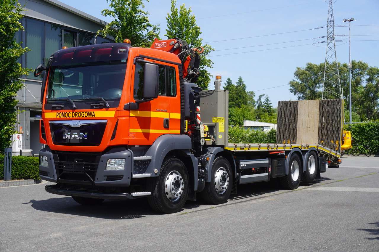 MAN TGS 35.360 E6 8x2 / FASSI F235 crane / 6.5 T cap. / 8.3 m reach - Camión portavehículos, Camión grúa: foto 3 MAN TGS 35.360 E6 8x2 / FASSI F235 crane / 6.5 T cap. / 8.3 m reach - Camión portavehículos, Camión grúa: foto 3