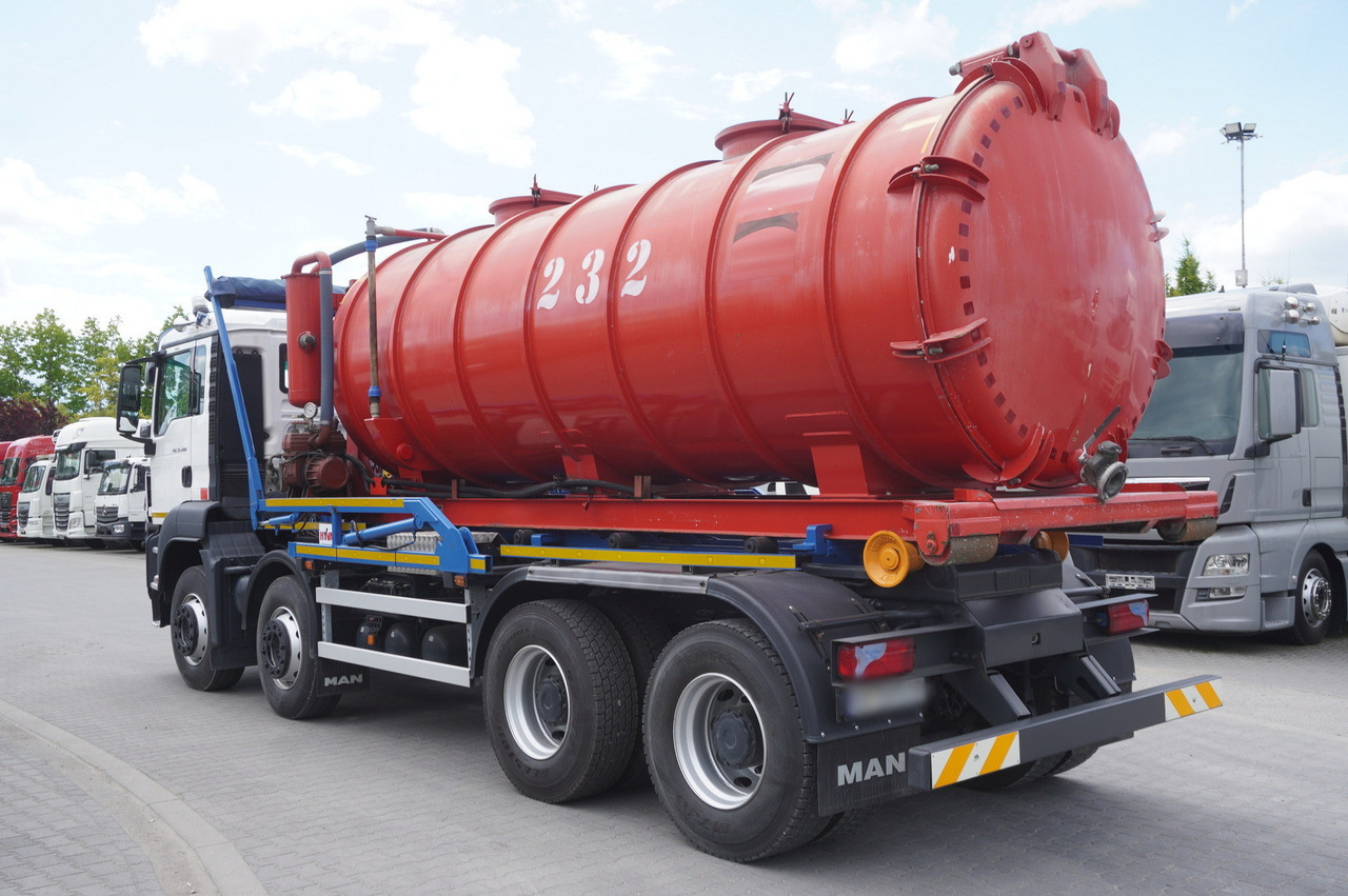 MAN TGS 35.400 8 × 4 E5 / HYVA HOOK LIFT 32.56 SE / Septic barrel 13000 L - Cuba de purín: foto 5 MAN TGS 35.400 8 × 4 E5 / HYVA HOOK LIFT 32.56 SE / Septic barrel 13000 L - Cuba de purín: foto 5
