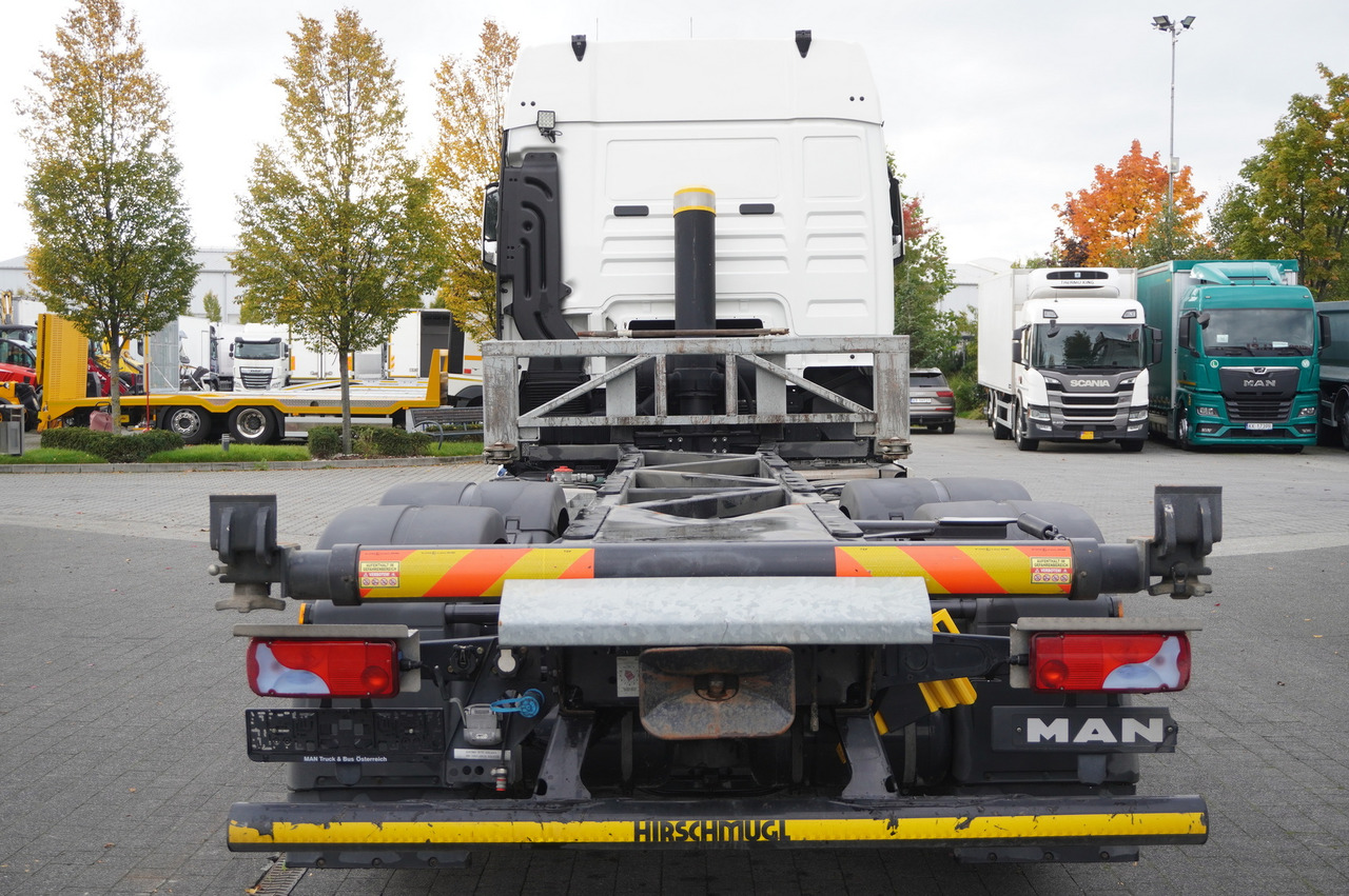 MAN TGX 26.470 6x2 COINTAINERKIPPER HYVA HIRMSCHLING / 200 tho. km! - Camión portacontenedore/ Intercambiable: foto 3 MAN TGX 26.470 6x2 COINTAINERKIPPER HYVA HIRMSCHLING / 200 tho. km! - Camión portacontenedore/ Intercambiable: foto 3